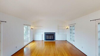 750 F Ave in Coronado, CA - Building Photo