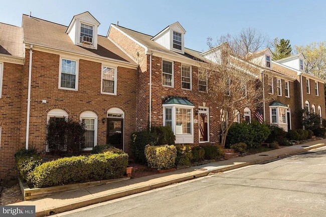 property at 104 Shooters Ct