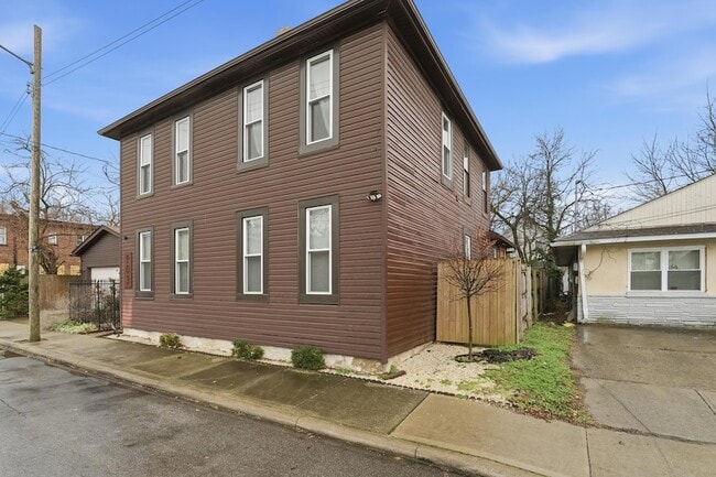 905 McAllister Ave in Columbus, OH - Building Photo - Building Photo