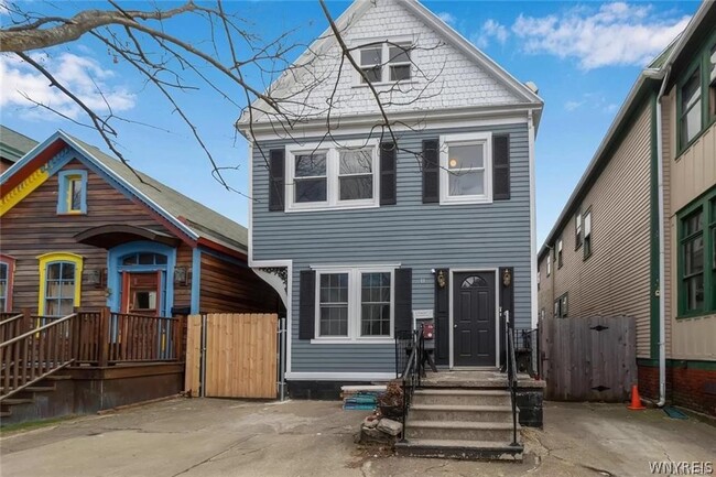 property at 41 Mariner St