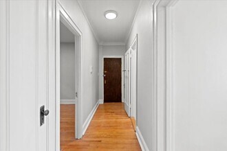 2332 W Addison St in Chicago, IL - Building Photo - Building Photo