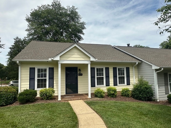 6817 Fairpoint Ct in Raleigh, NC - Building Photo