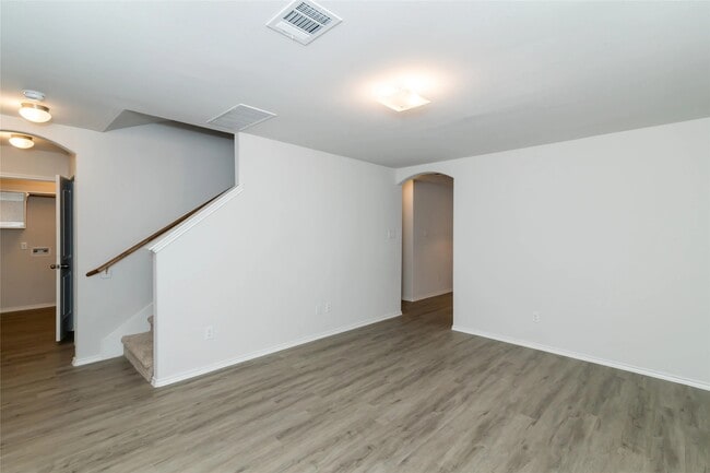 property at 25408 Claremont Hills Ln