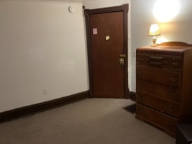 3435 W Kilbourn Ave in Milwaukee, WI - Building Photo