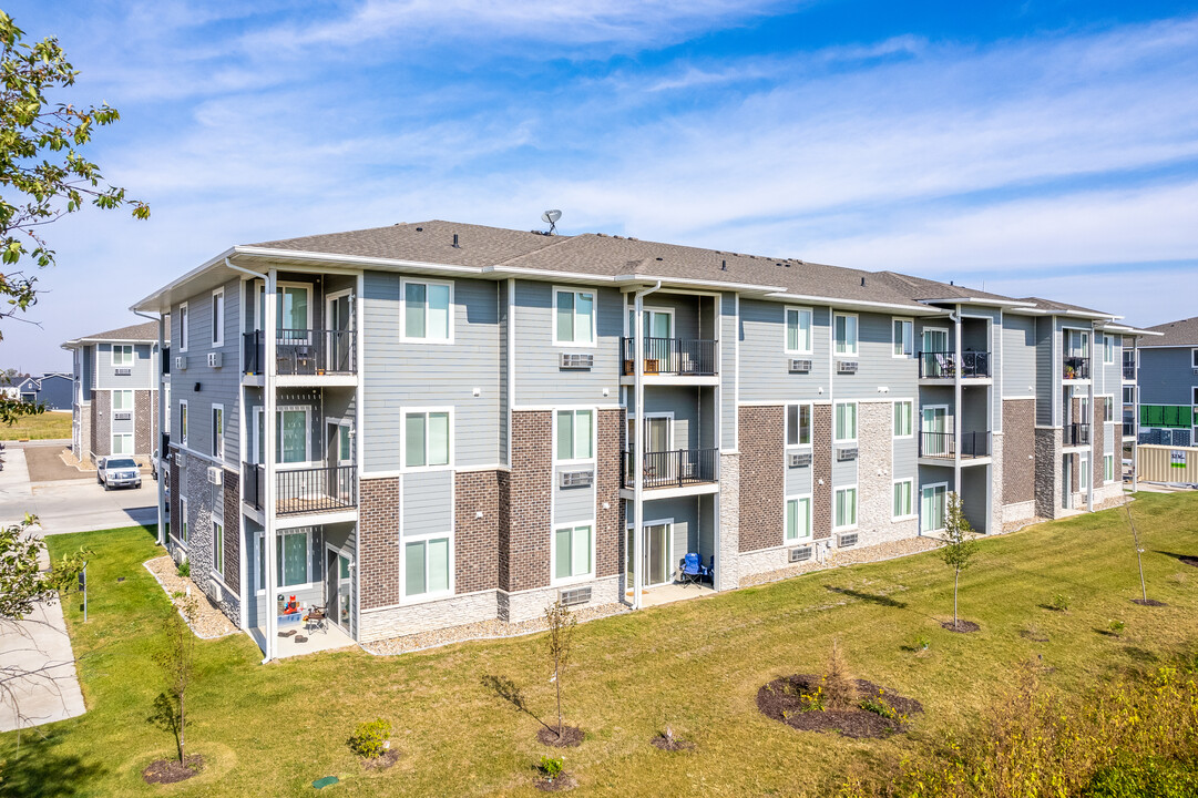 Parkside Apartments in Bondurant, IA - Foto de edificio