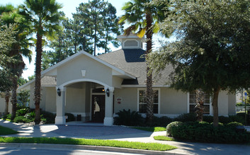 Pinewood Terrace Apartments in Gainesville, FL - Building Photo - Building Photo