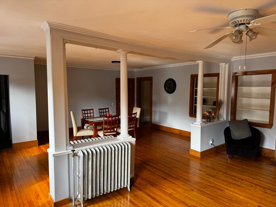 42 Summer St, Unit 1 in Westborough, MA - Building Photo