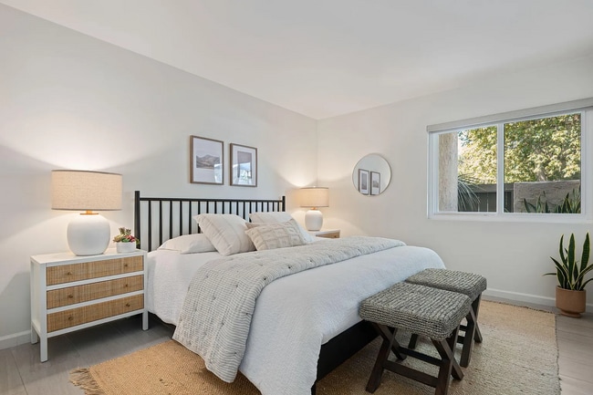 property at 41 Dearborn Pl