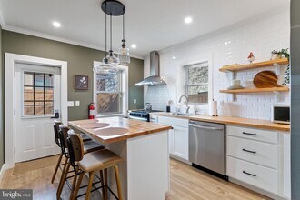 1507 W Thompson St in Philadelphia, PA - Building Photo - Building Photo