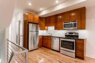 702 S 20th St in Philadelphia, PA - Building Photo