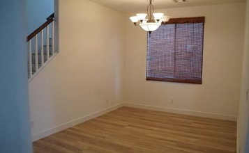 359 Foster Springs Rd in Las Vegas, NV - Building Photo - Building Photo