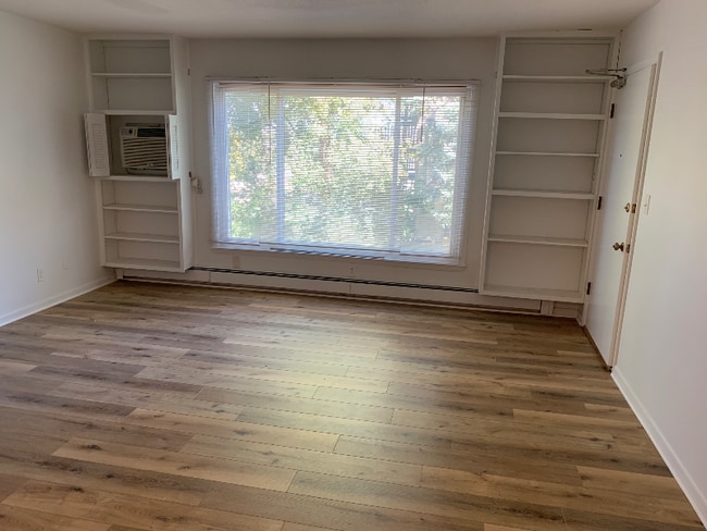 3213 Grand Ave in Des Moines, IA - Building Photo - Building Photo
