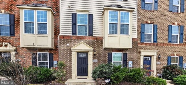 property at 5363 S Center Dr