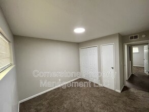 2506 Redbud Ln in Lawrence, KS - Building Photo - Building Photo