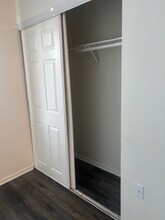 13915 Oxnard St in Los Angeles, CA - Building Photo - Building Photo