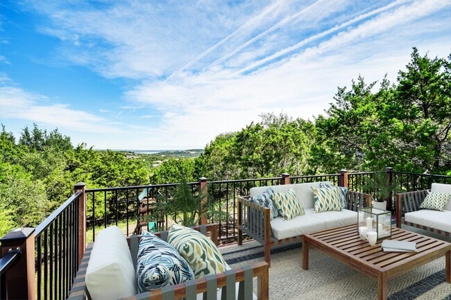 4520 Blacksmith Cove in Spicewood, TX - Building Photo - Building Photo