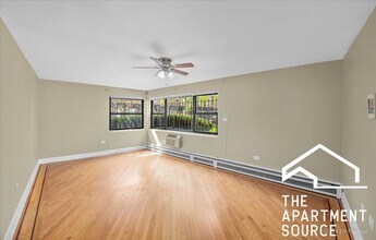 7608 N Rogers Ave in Chicago, IL - Building Photo - Building Photo