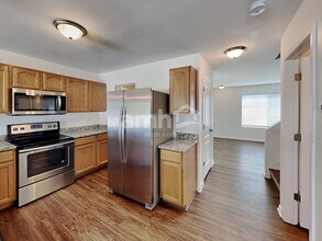 13839 Ralph H Way in Herriman, UT - Foto de edificio - Building Photo