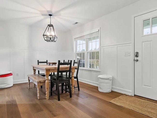 302 Belvedere Dr in Holly Ridge, NC - Building Photo - Building Photo