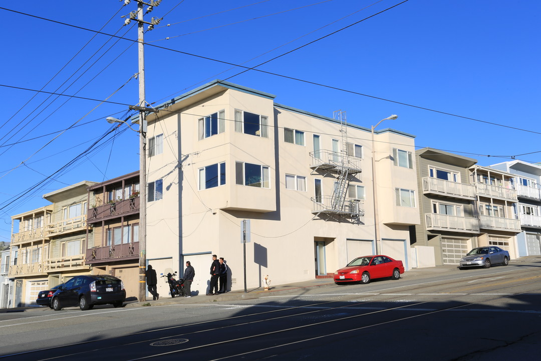 1390-1392 39th Ave in San Francisco, CA - Building Photo