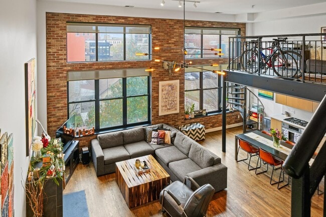 property at 1111 W St NW