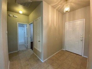 301 W Prairie St in Denton, TX - Building Photo - Building Photo
