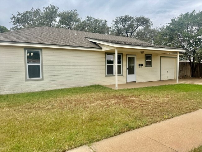 5102 36th St in Lubbock, TX - Building Photo - Building Photo