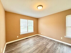 3905 Schisler Dr in Greensboro, NC - Building Photo - Building Photo