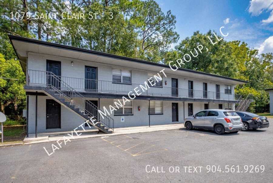 1079 St Clair St in Jacksonville, FL - Building Photo