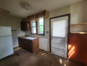 615 N Almond St in Carbondale, IL - Building Photo - Building Photo