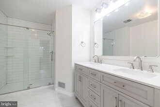 3883 Zelkova Ct, Unit 3-0315 in Fairfax, VA - Building Photo - Building Photo