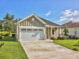 28 Evening Star Dr in Crawfordville, FL - Building Photo