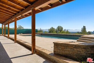 6040 Pat Ave in Los Angeles, CA - Building Photo - Building Photo