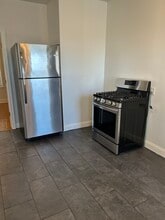 120 Walnut St in Fall River, MA - Building Photo - Building Photo