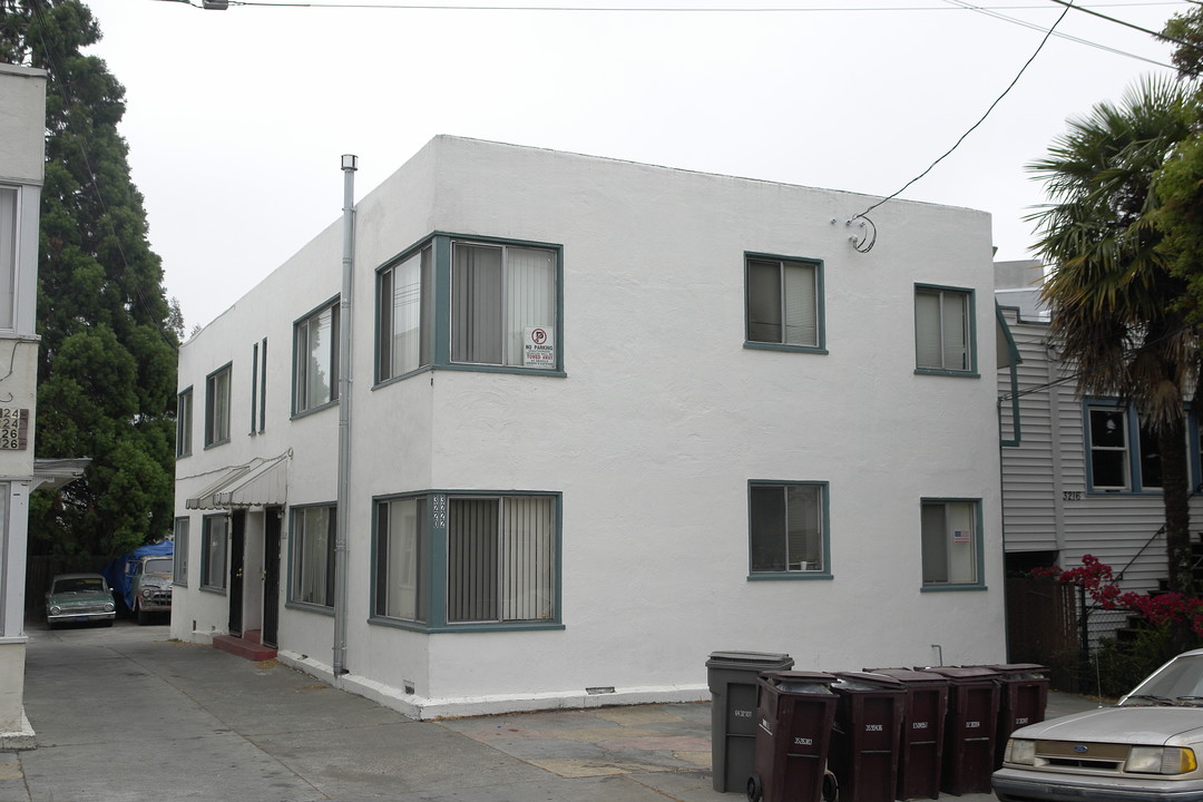 3220-3222 Liese Ave in Oakland, CA - Building Photo