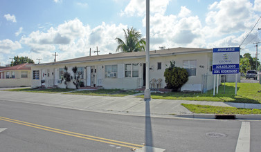 400 E 29th St in Hialeah, FL - Building Photo - Building Photo