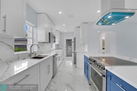 1400 Seabreeze Blvd in Fort Lauderdale, FL - Building Photo - Building Photo