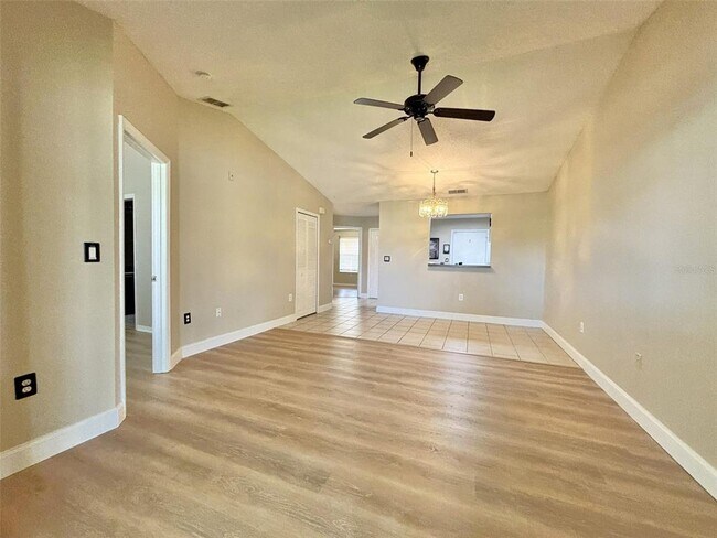 3217 Queen Palms Ct in Kissimmee, FL - Building Photo - Building Photo