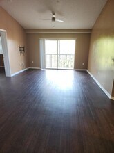4187 N Haverhill Rd, Unit 521 in West Palm Beach, FL - Building Photo - Building Photo