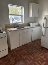 11401 Bailes Rd-Unit -11 in Miami, FL - Building Photo - Building Photo