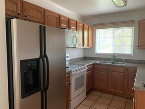18356 Robinson Ave in Port Charlotte, FL - Building Photo - Building Photo