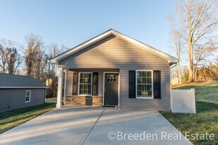 804 5th Ave SW in Hickory, NC - Building Photo