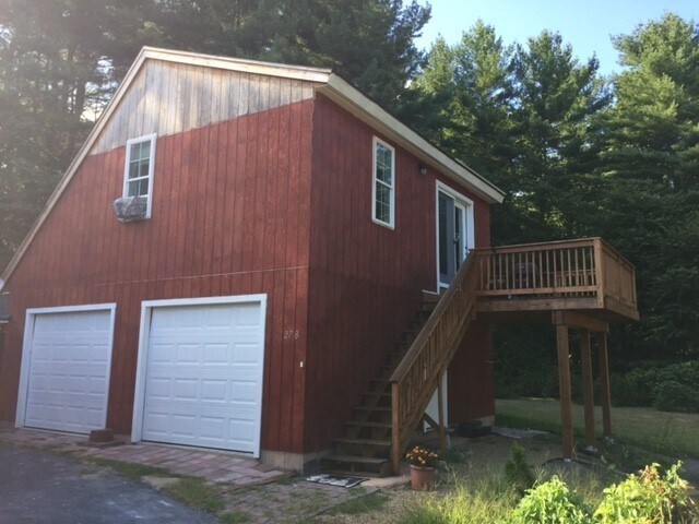 27 Riverside Farm Dr in Lee, NH - Building Photo