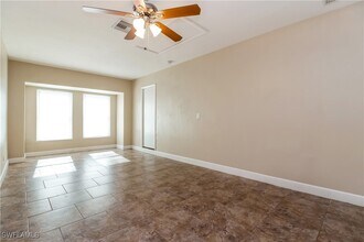 18689 Miami Blvd in Ft. Myers, FL - Building Photo - Building Photo