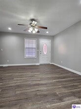 118 Twin Lakes Dr in Vine Grove, KY - Building Photo - Building Photo