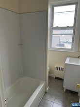 82 Park in Rutherford, NJ - Building Photo - Building Photo