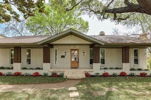 9962 Larchbrook Dr in Dallas, TX - Building Photo