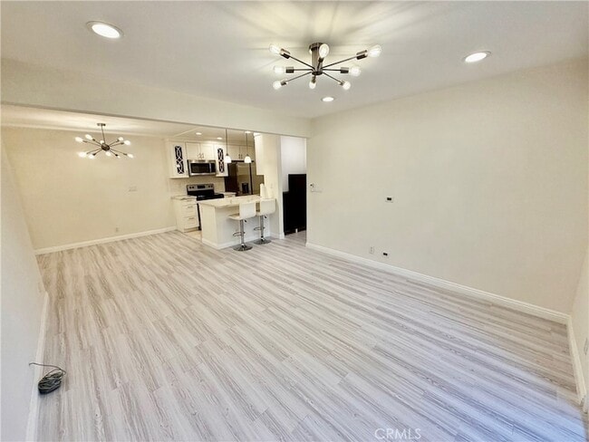 28947 E Thousand Oaks Blvd, Unit 139 in Agoura Hills, CA - Foto de edificio - Building Photo