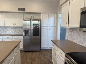 7349 E Lobo Ave in Mesa, AZ - Building Photo - Building Photo
