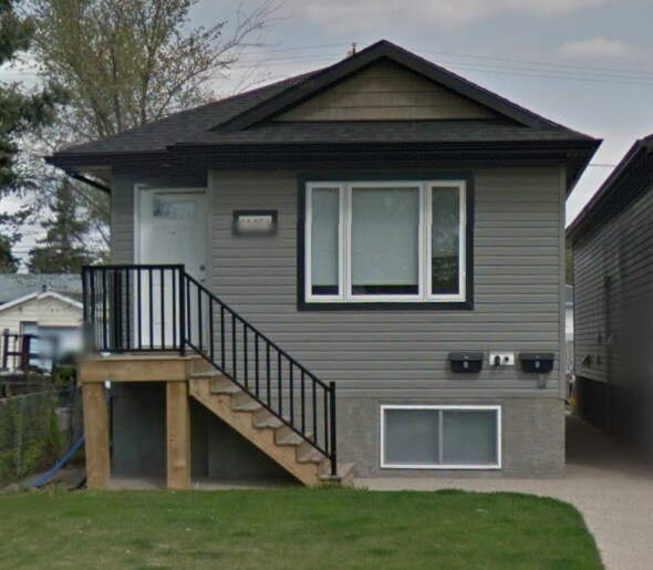 1145 Broder St in Regina, SK - Building Photo